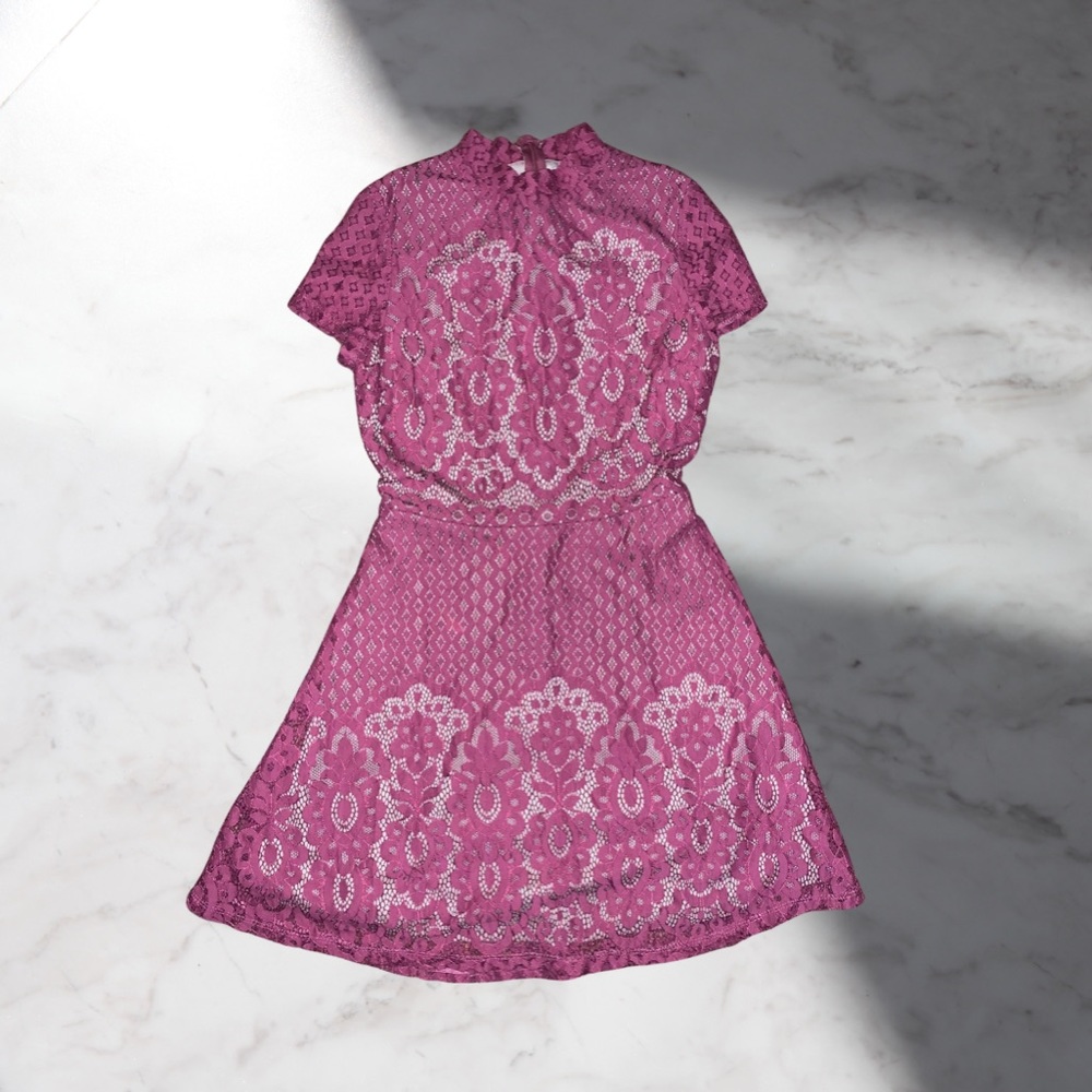 Burgundy Lace Dress🌷